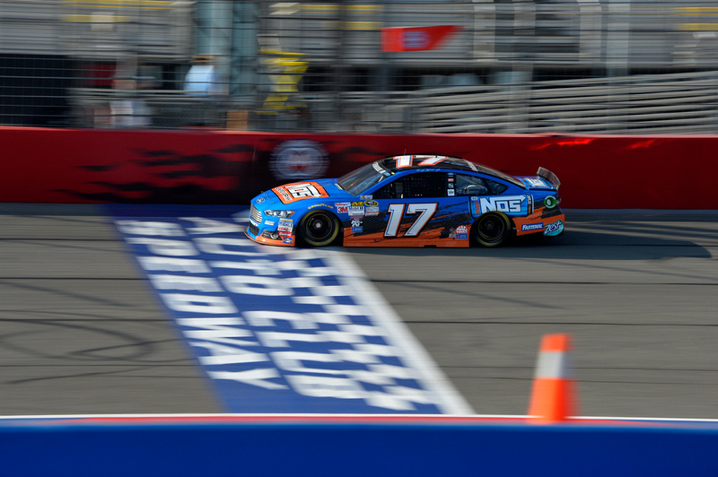 Stenhouse Jr. Leads Roush Fenway With A 15th-Place Finish In California