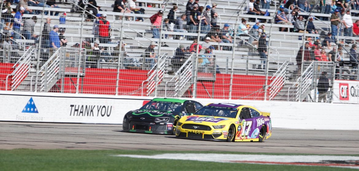 Penalty Forces Stenhouse to Settle with an 18th-Place Finish at Atlanta