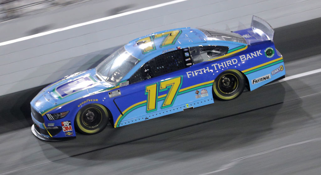 Buescher Battles to 9th-Place Finish at Daytona