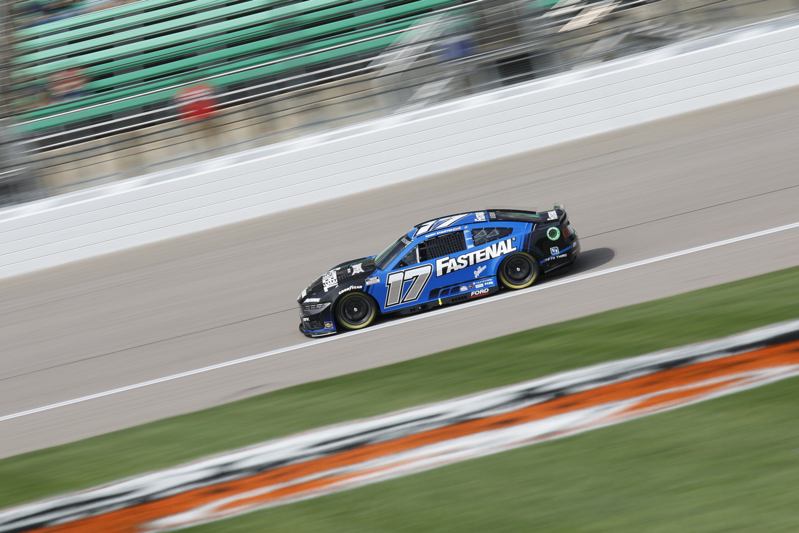 Buescher Leads RFK with P11 in Kansas